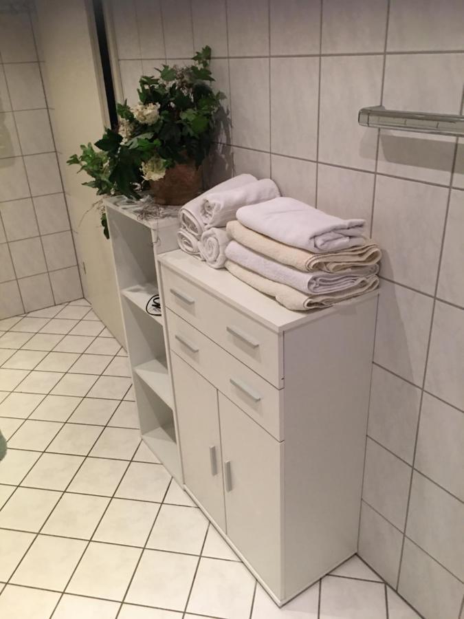 Ferienwohnung Nett Аденау Екстериор снимка